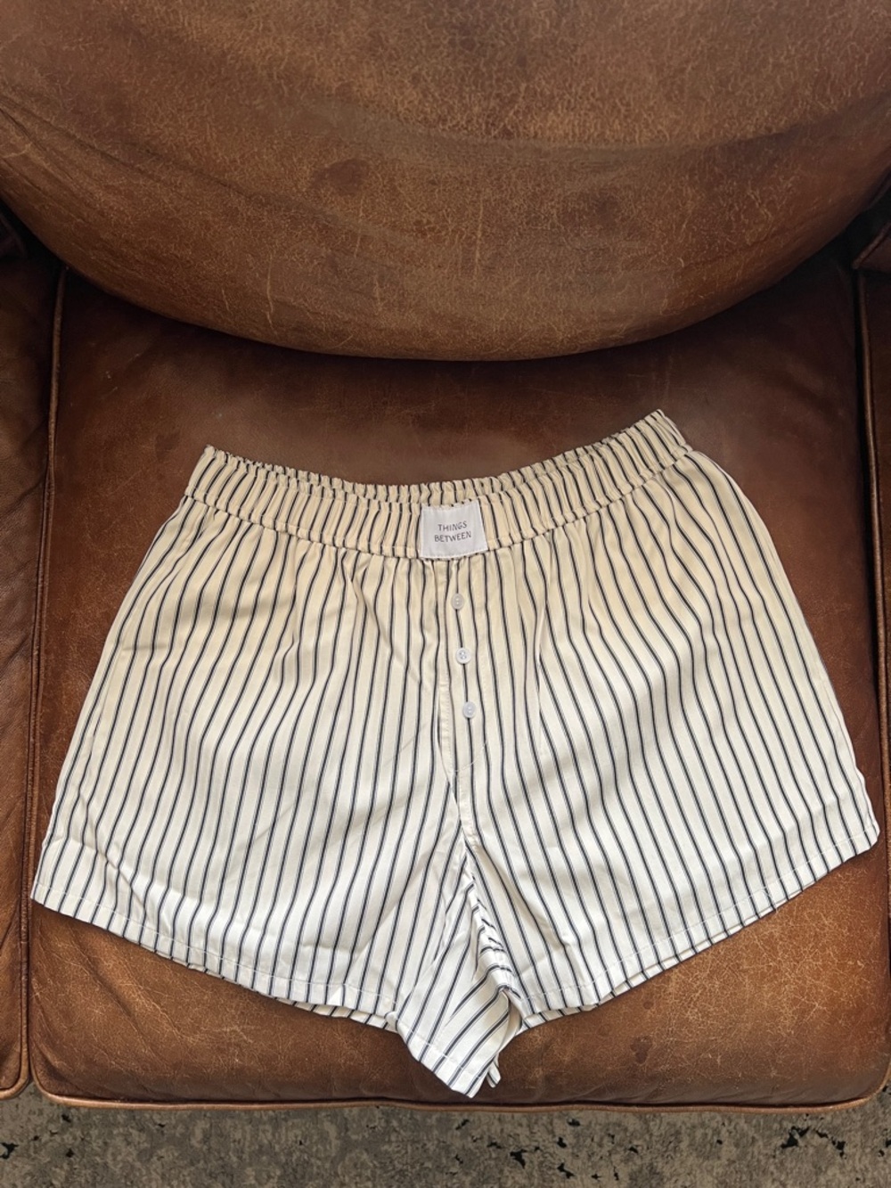 Things Between Women's Cream & Navy Striped Elastic-Waist Shorts